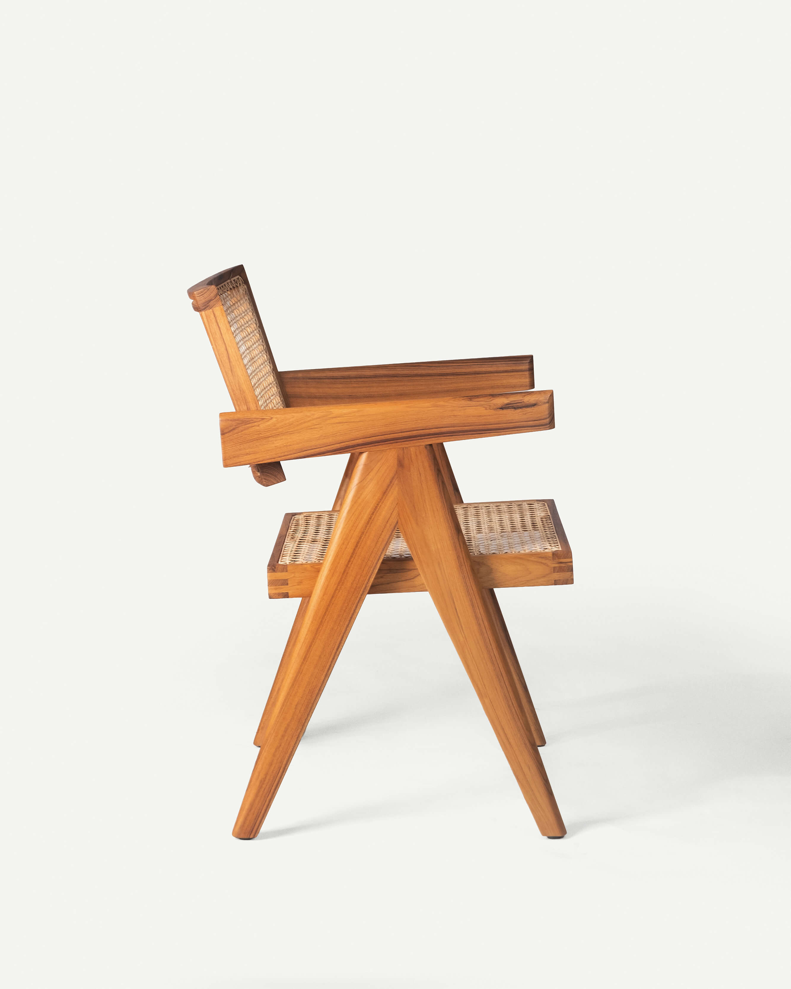 Arm chair